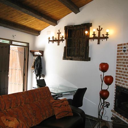 Ávila Casa De Cucu Navaluengaヴィラ エクステリア 写真