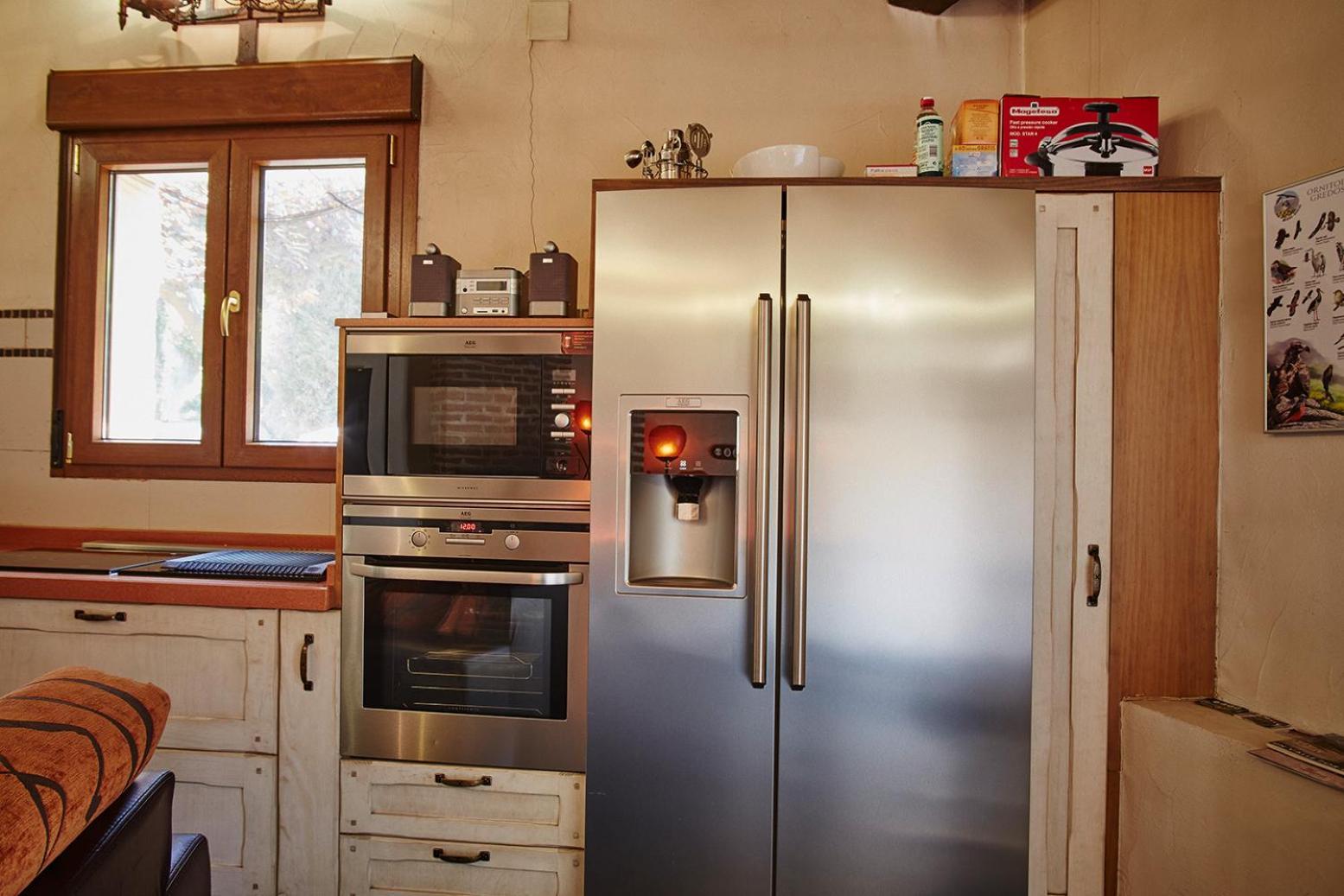 Ávila Casa De Cucu Navaluengaヴィラ エクステリア 写真